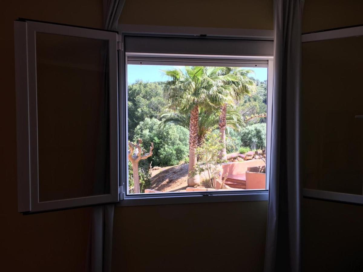 Son Bou By The Sea; Home With A Private Garden 外观 照片